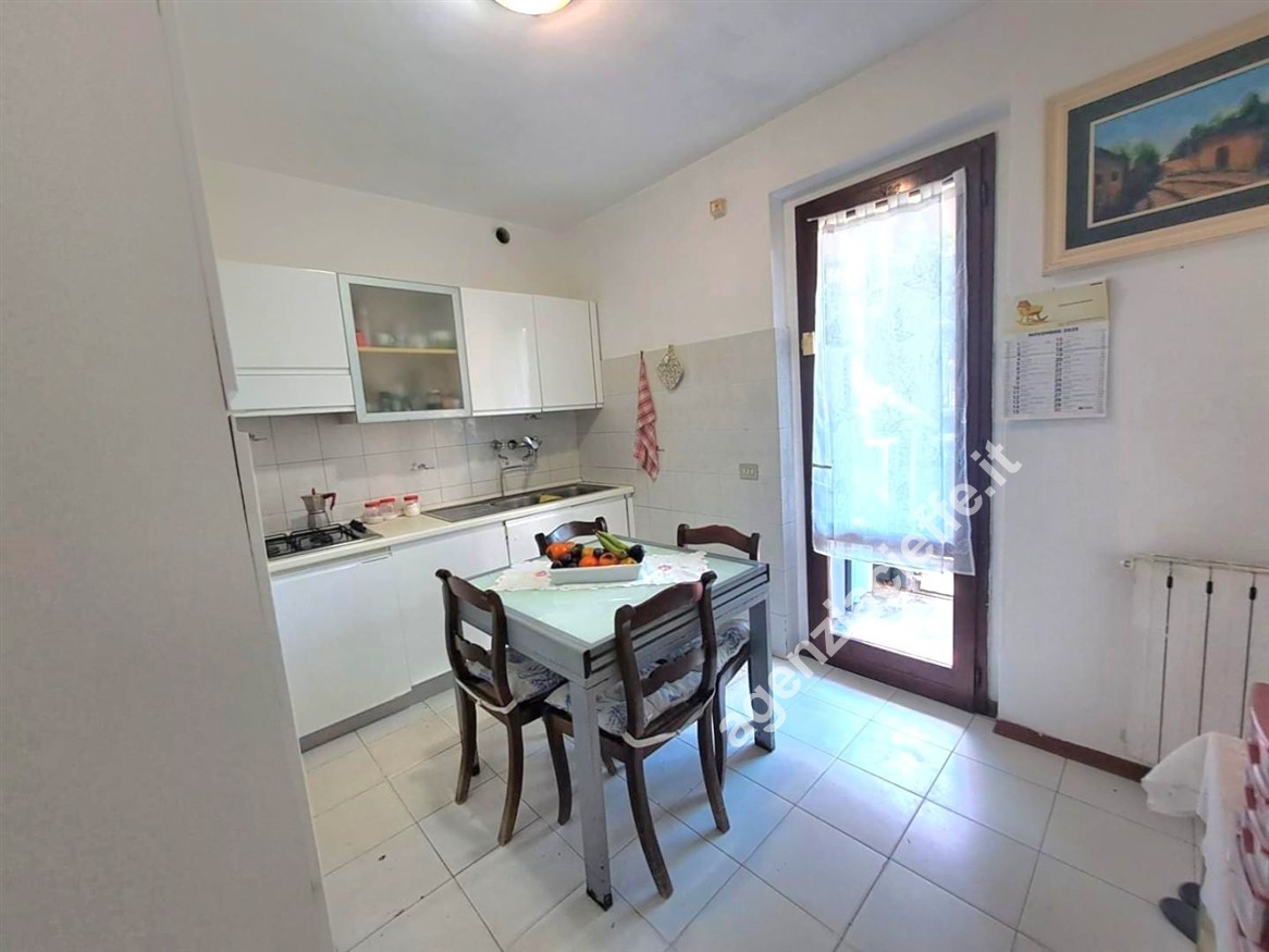 Villa con giardino a Forte dei Marmi