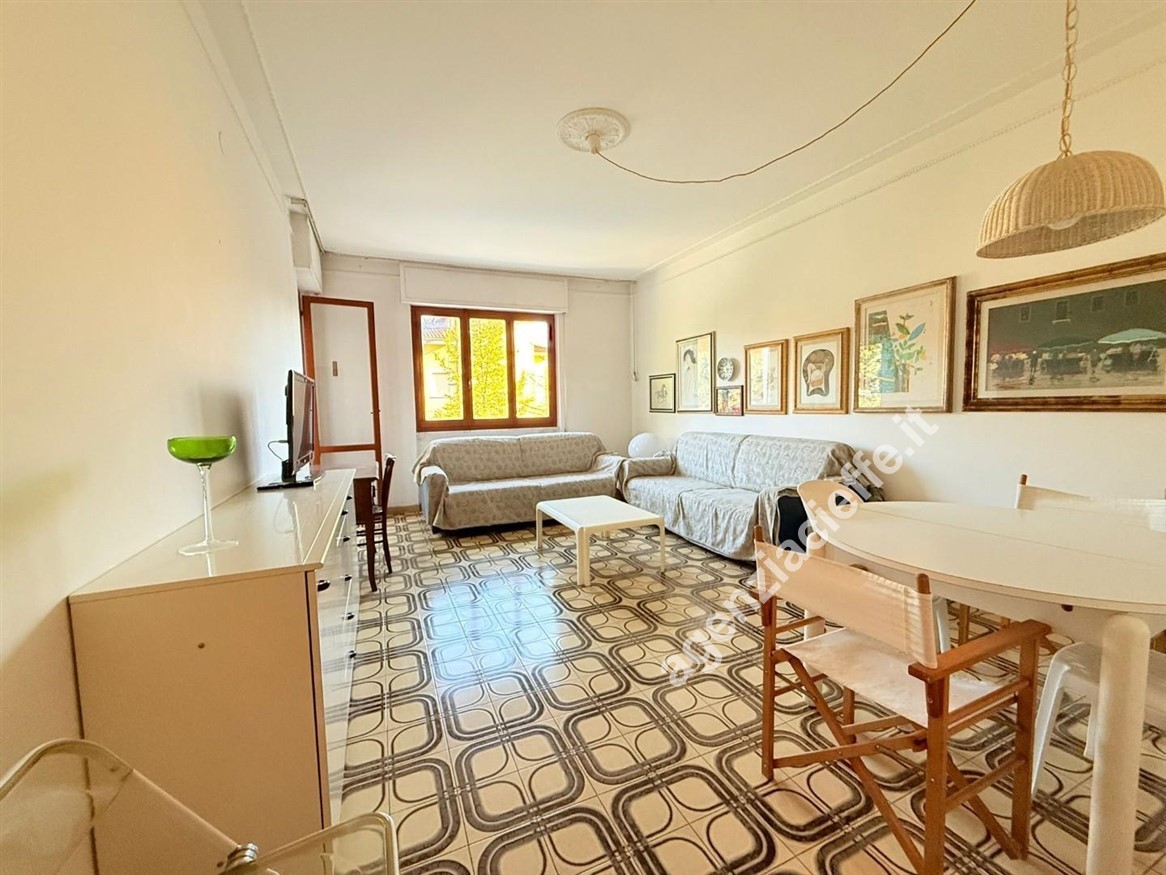 Quadrilocale con terrazzo a Massa