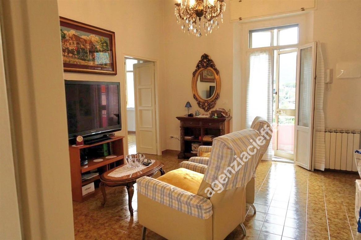 Appartamento con giardino a Massa