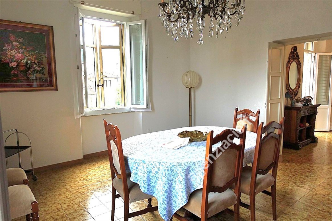 Appartamento con giardino a Massa