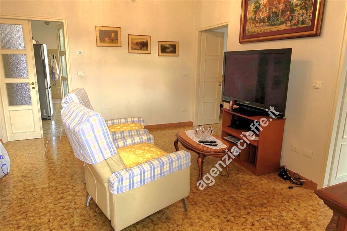 Appartamento con giardino a Massa