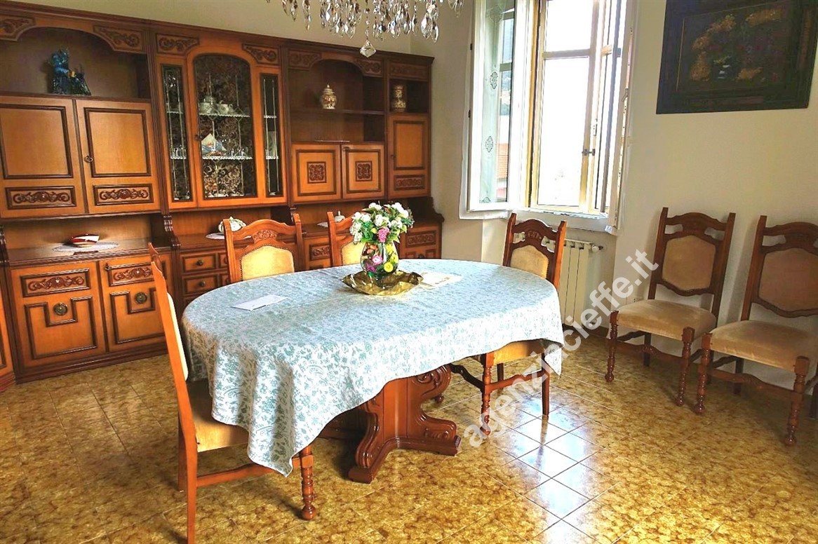 Appartamento con giardino a Massa