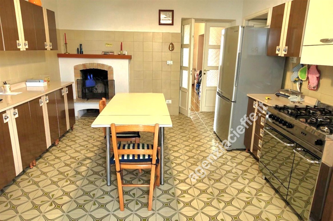 Appartamento con giardino a Massa