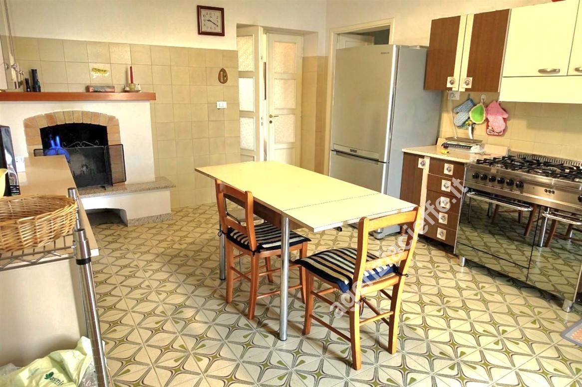 Appartamento con giardino a Massa