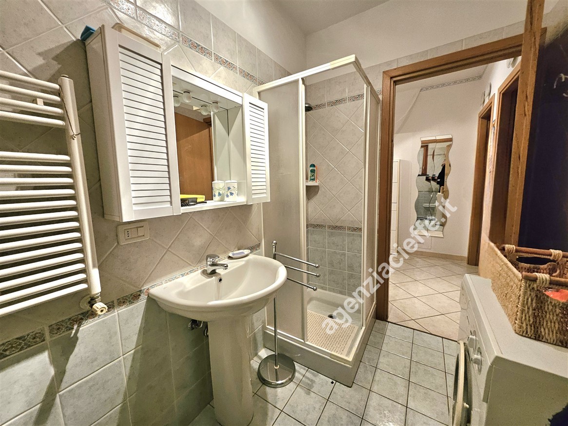 Quadrilocale con terrazzo a Massa