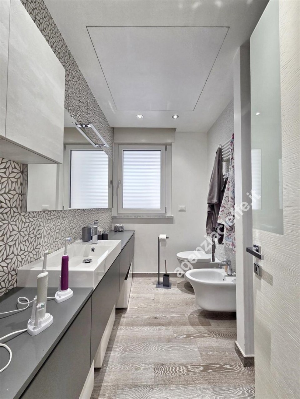 Quadrilocale con terrazzo a Massa