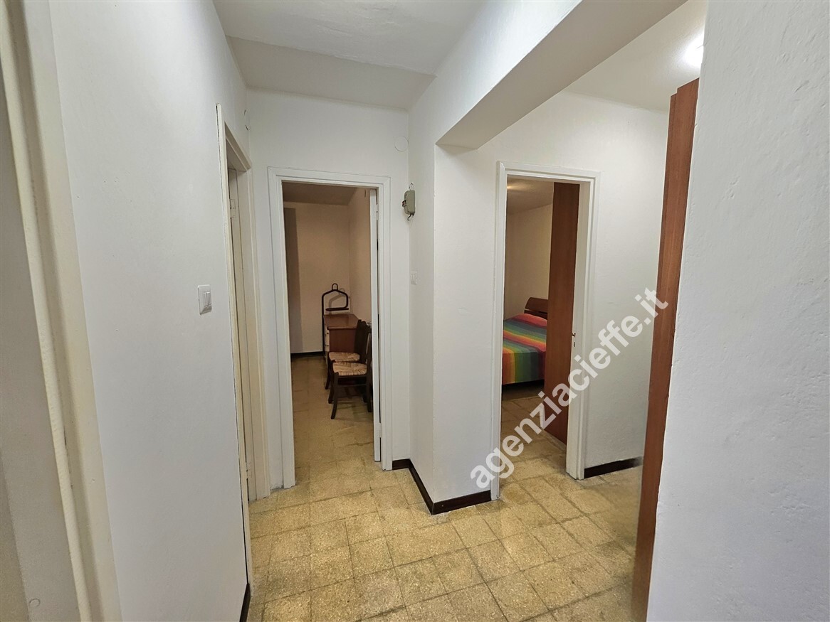 Casa indipendente con giardino a Massa