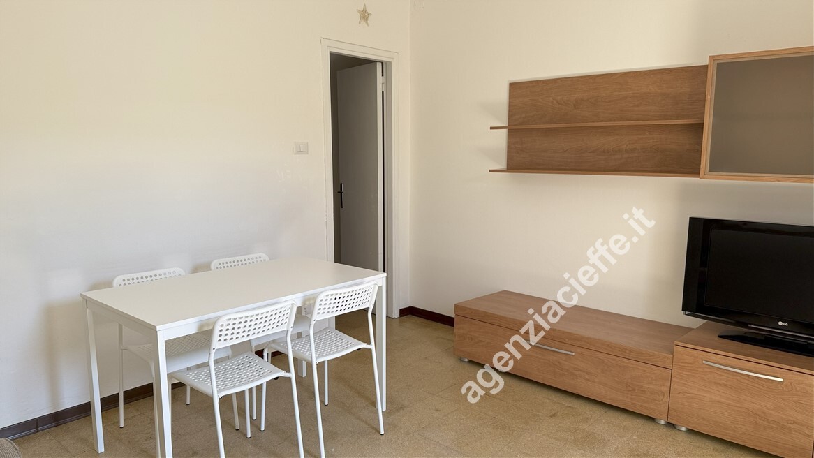 Casa indipendente con giardino a Massa