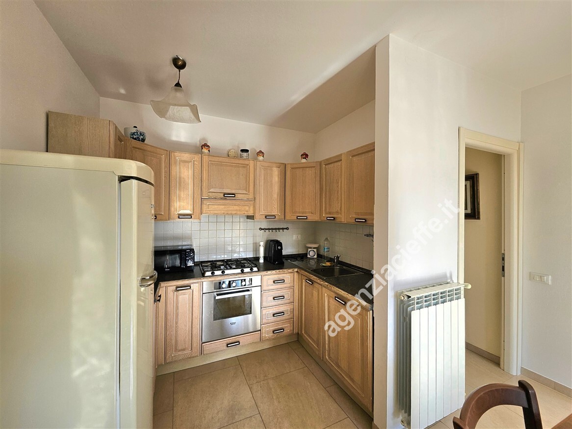 Quadrilocale con terrazzo a Massa