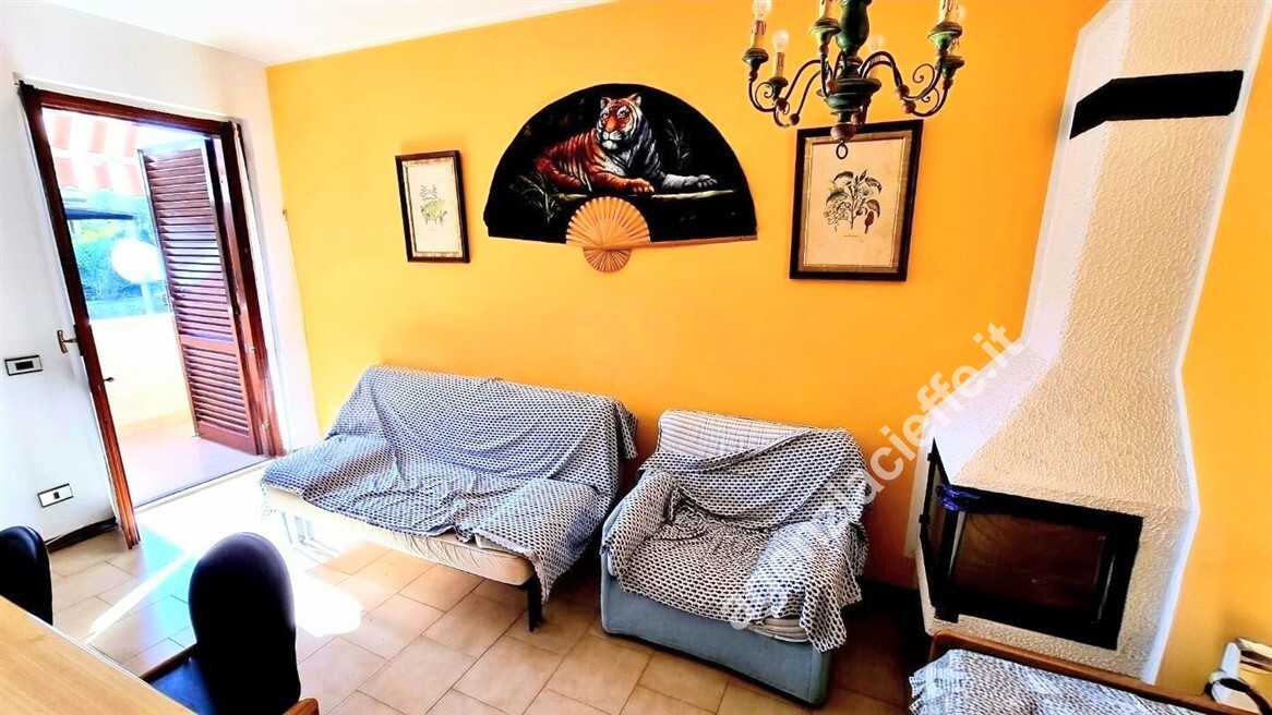 Villa con giardino a Massa