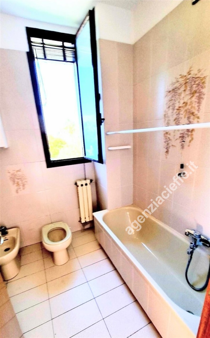 Villa con giardino a Massa