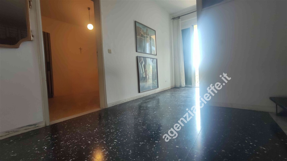 Villa con giardino a Massa