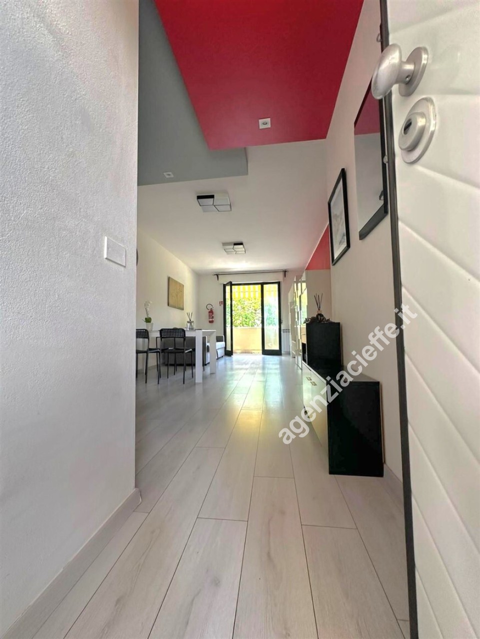 Quadrilocale con terrazzo a Massa
