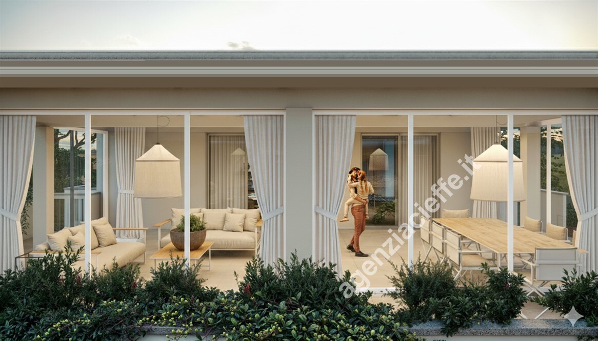 Quadrilocale con giardino a Massa