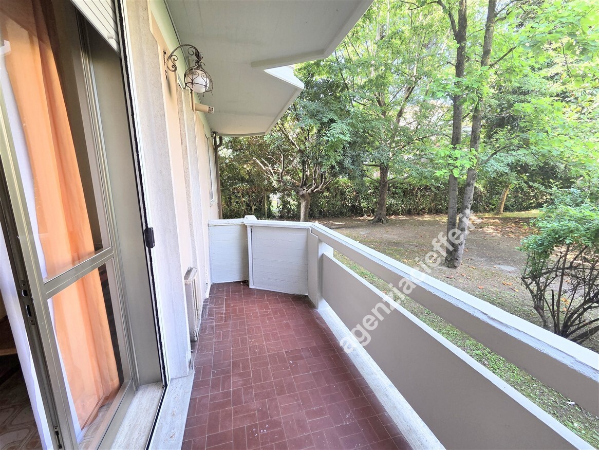 Quadrilocale con terrazzo a Massa