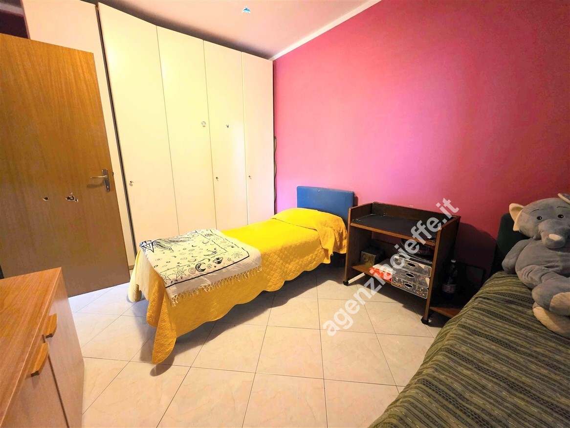 Appartamento con terrazzo a Montignoso
