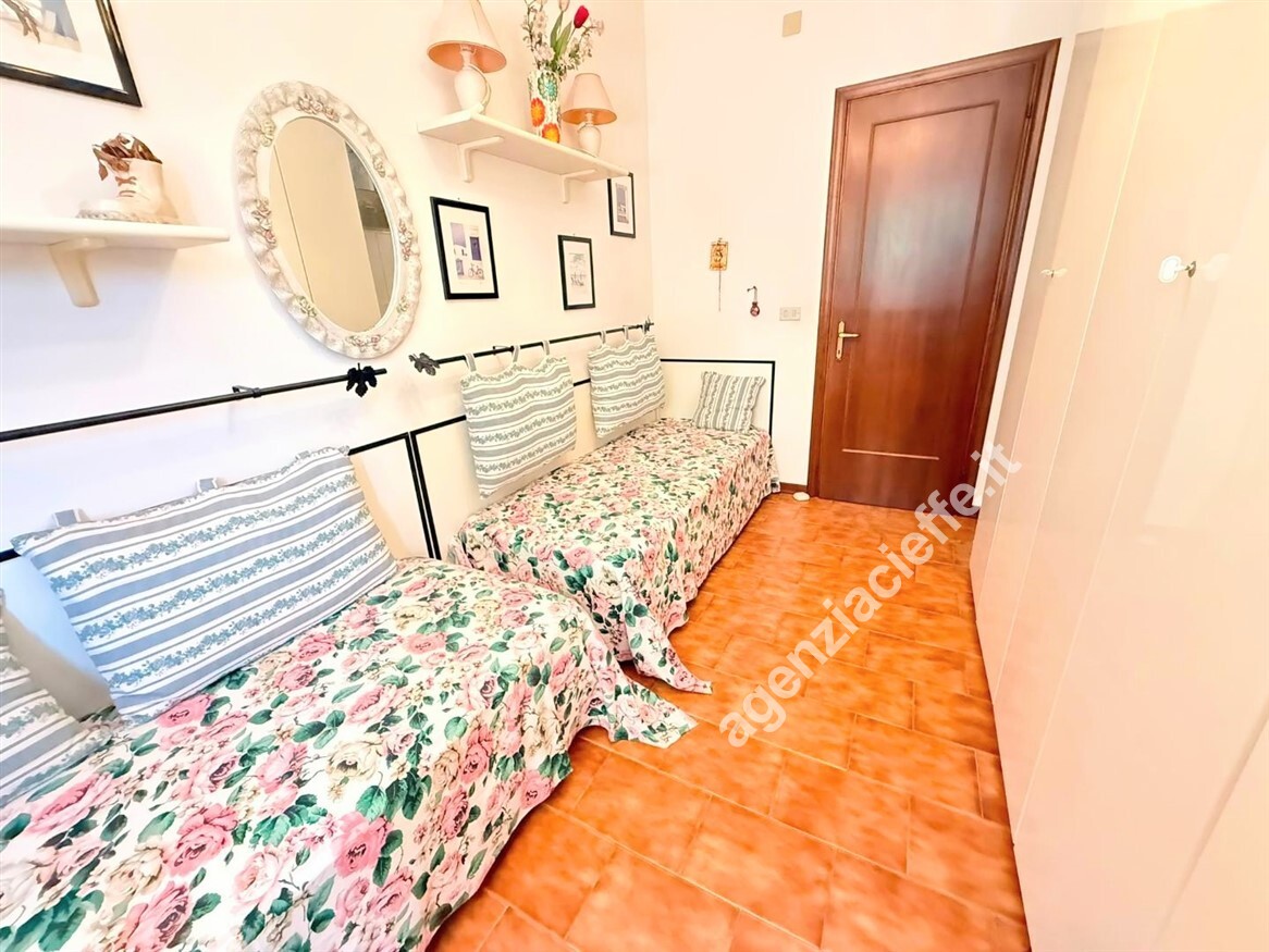 Quadrilocale con terrazzo a Massa