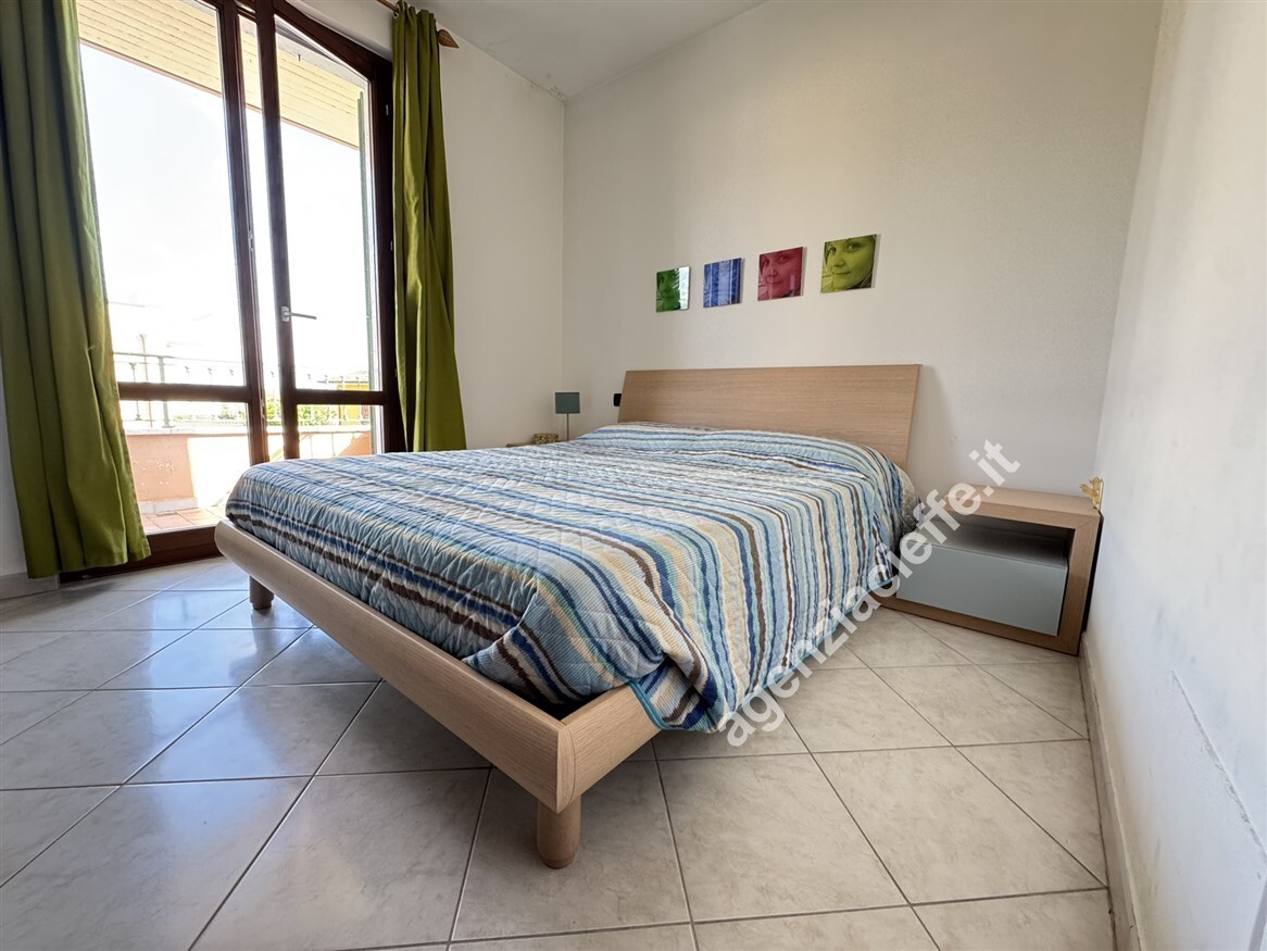 Appartamento con terrazzo a Massa