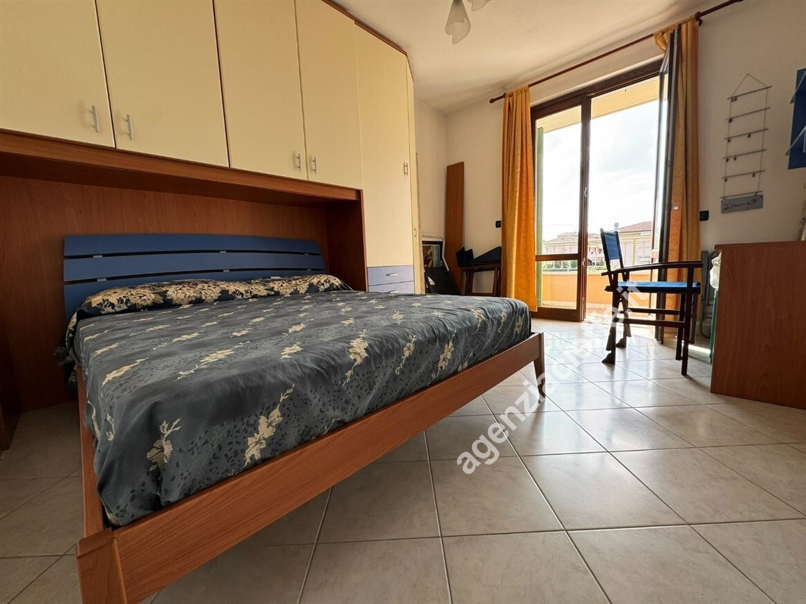 Appartamento con terrazzo a Massa