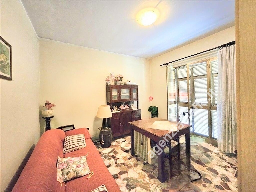 Villa con giardino a Massa