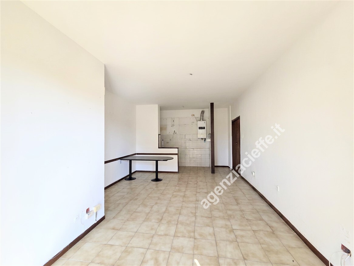 Casa indipendente con giardino a Massa