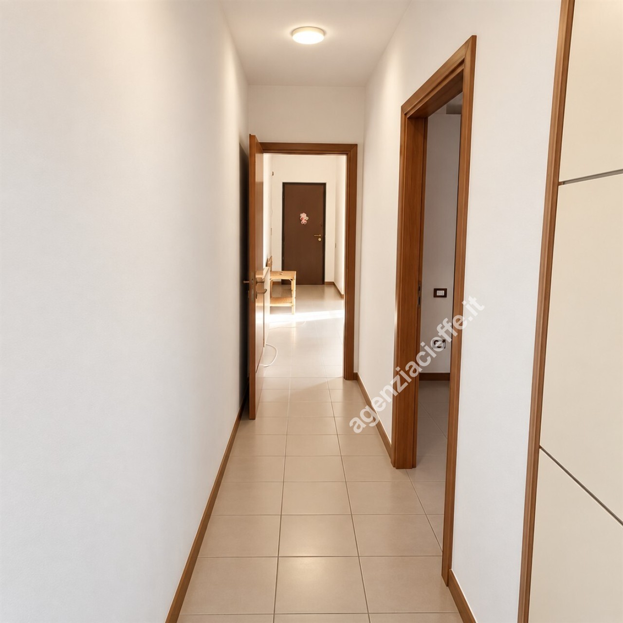 Casa indipendente con terrazzo a Massa