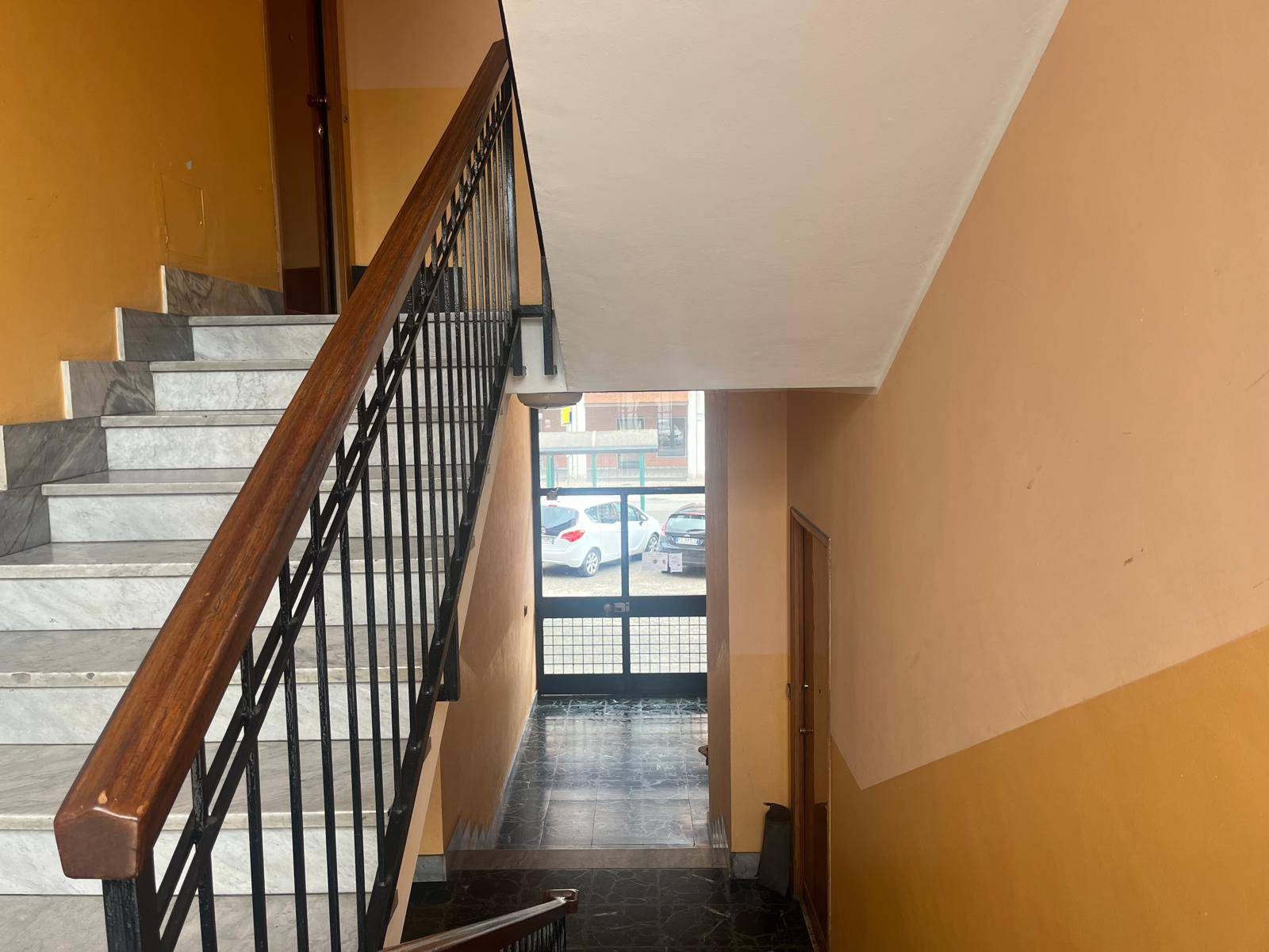 Appartamento in vendita a Trofarello, Centro