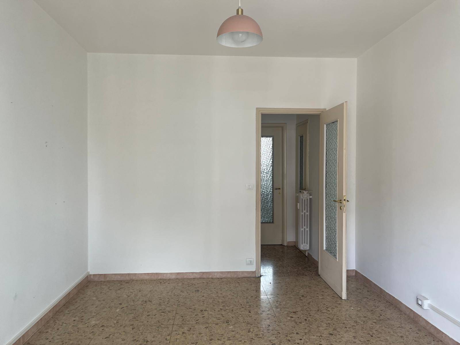 Appartamento in vendita a Trofarello, Centro