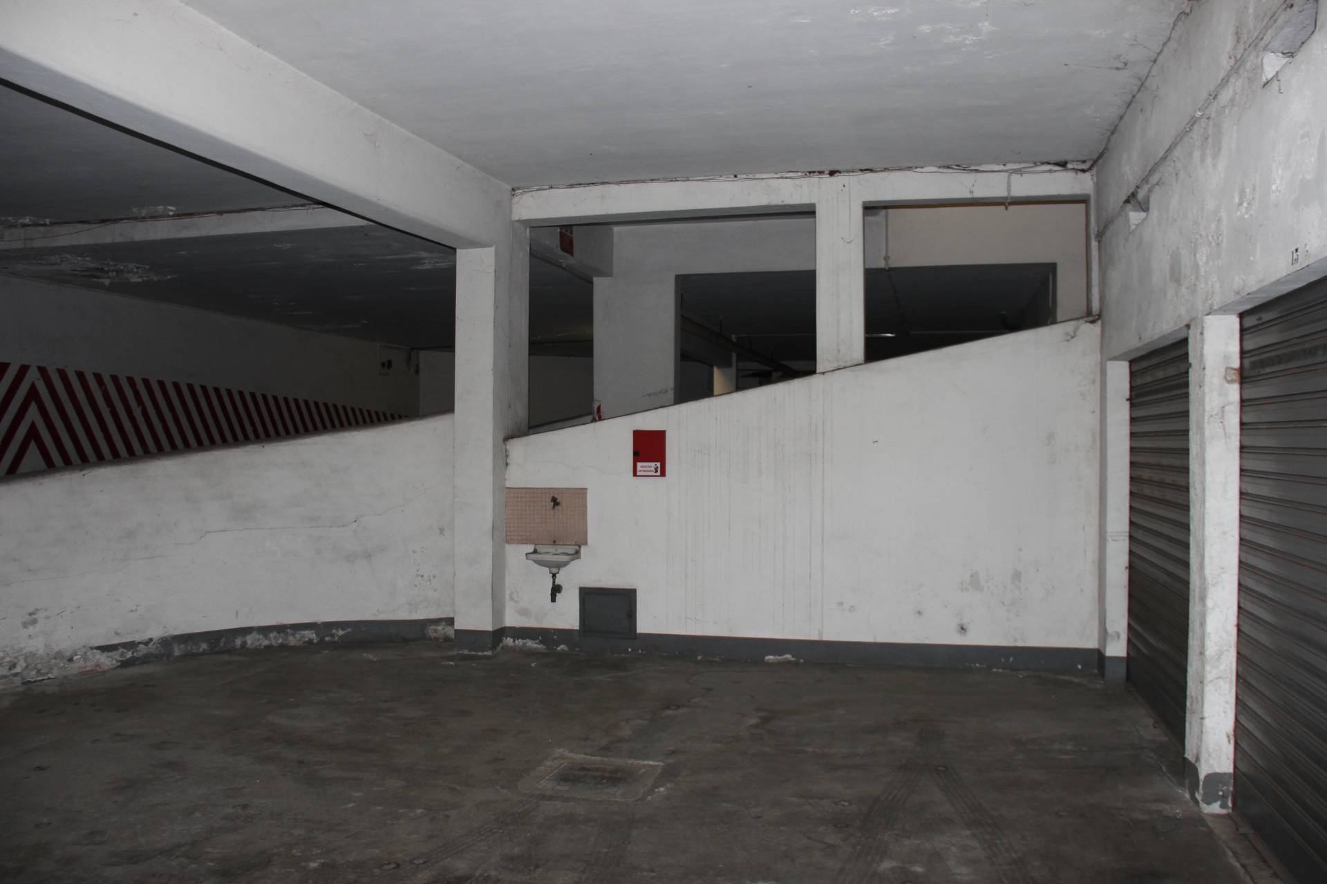 Box o garage in vendita a Torino, San Salvario