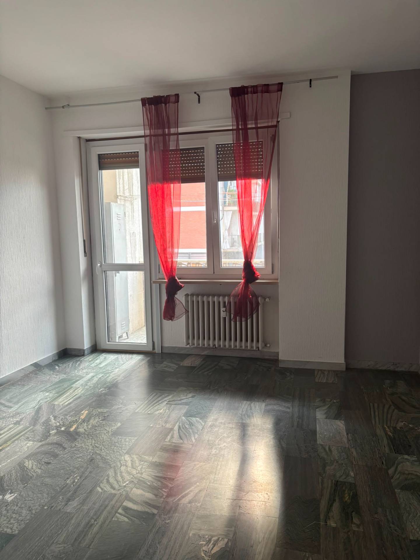 Appartamento in affitto a Santena, Semicentro
