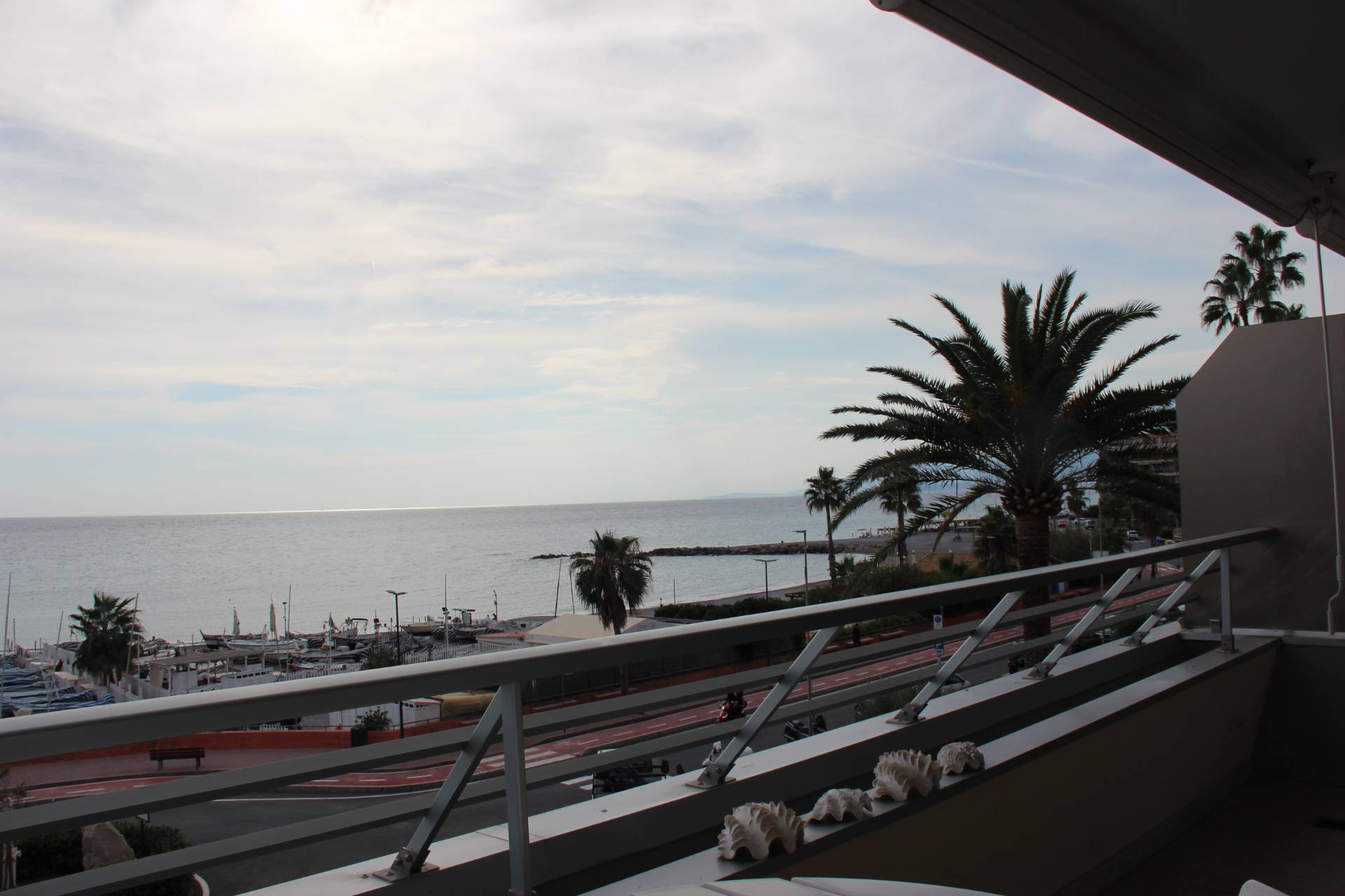 Appartamento in vendita a Ventimiglia, Fronte Mare