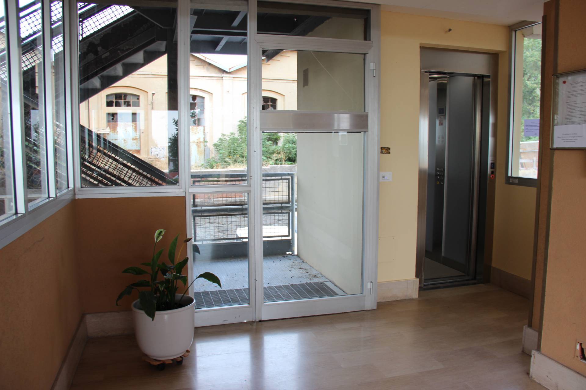 Appartamento in vendita a Ventimiglia, Fronte Mare