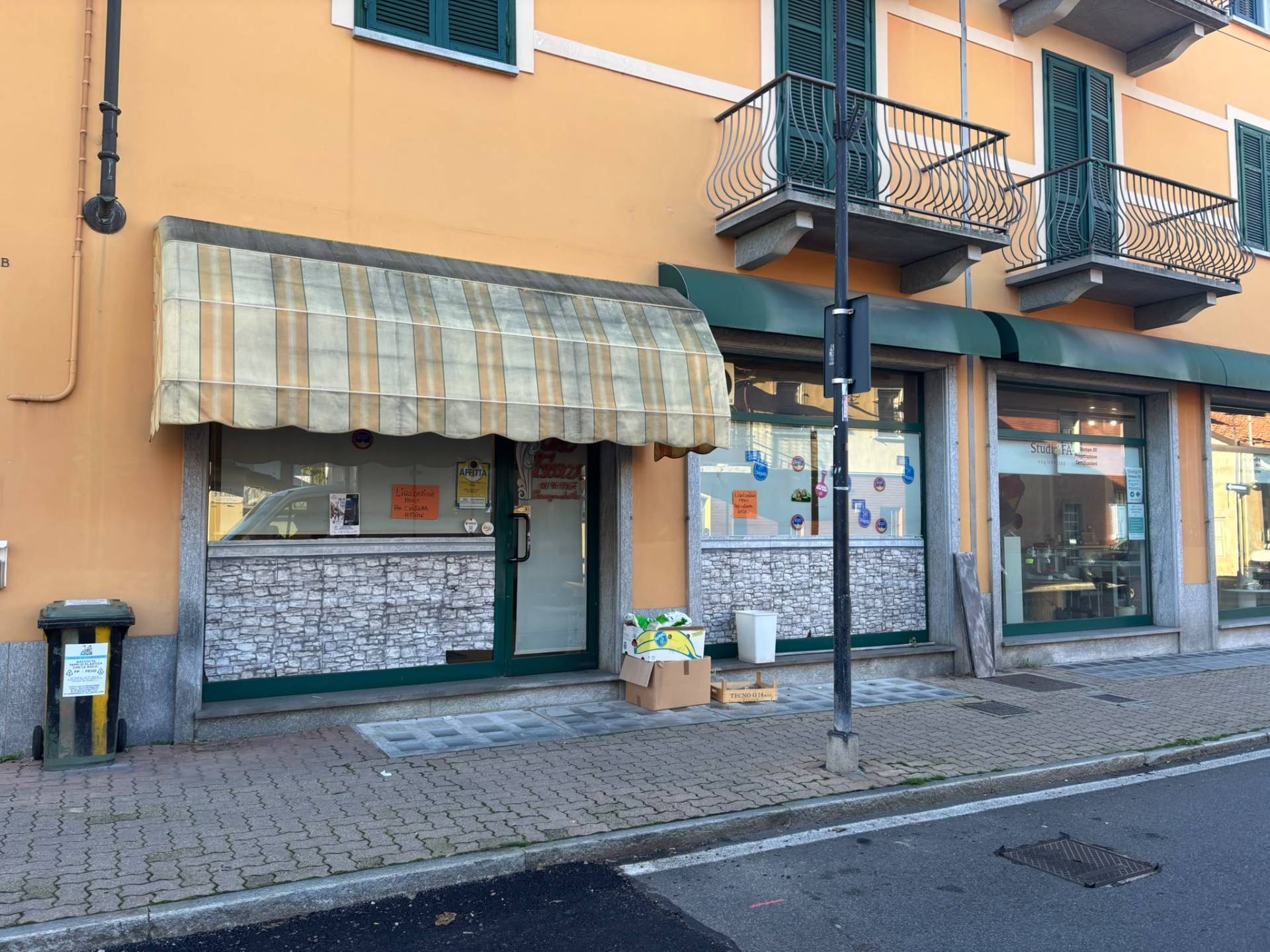 Locale commerciale in affitto a Villastellone, Villastellone