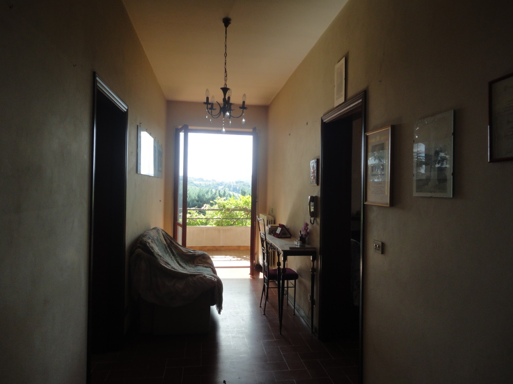 Villa in campagna in vendita a Cupramontana