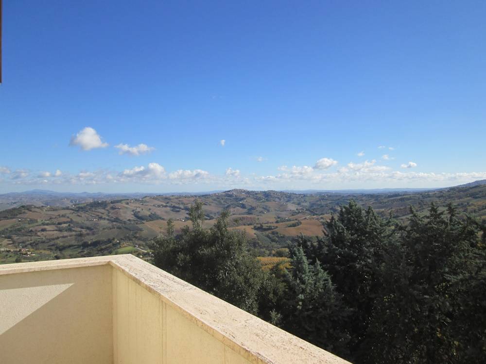 Casa nei borghi e castelli in vendita a Cupramontana