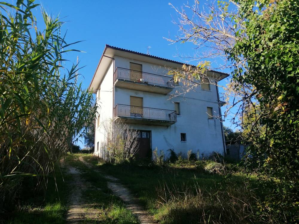 Casa nei borghi e castelli in vendita a Apiro