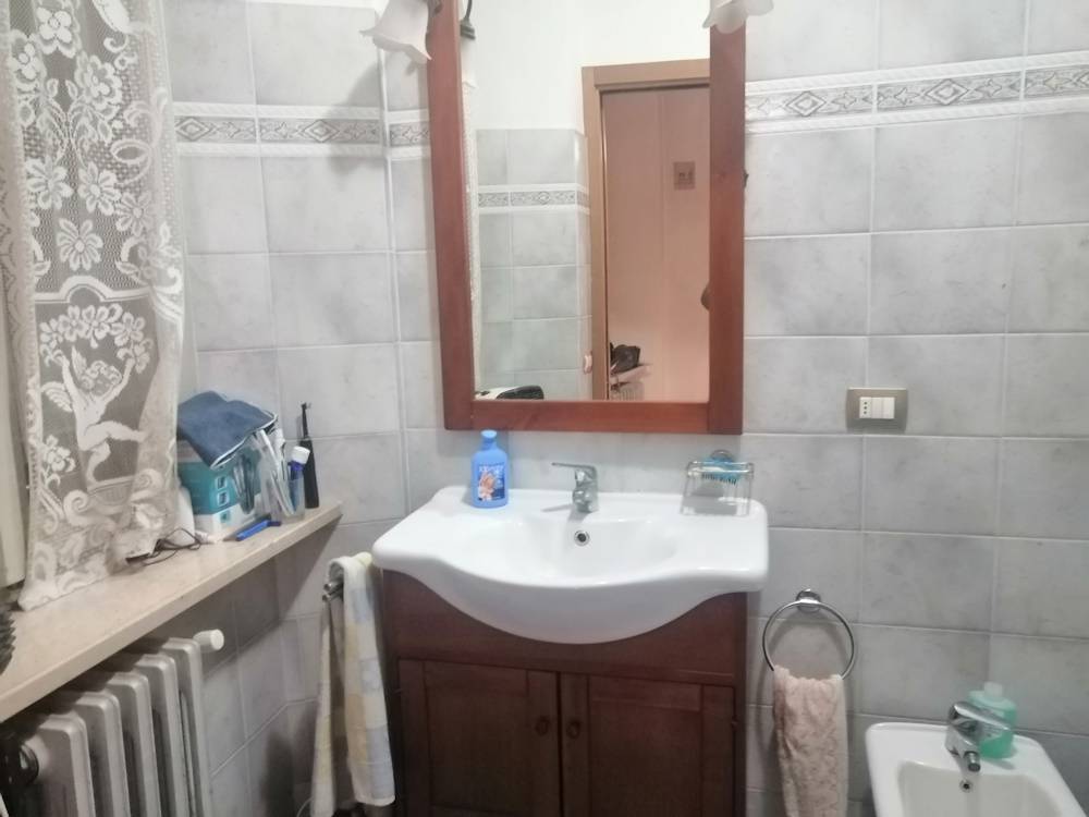 Casa nei borghi e castelli in vendita a Genga