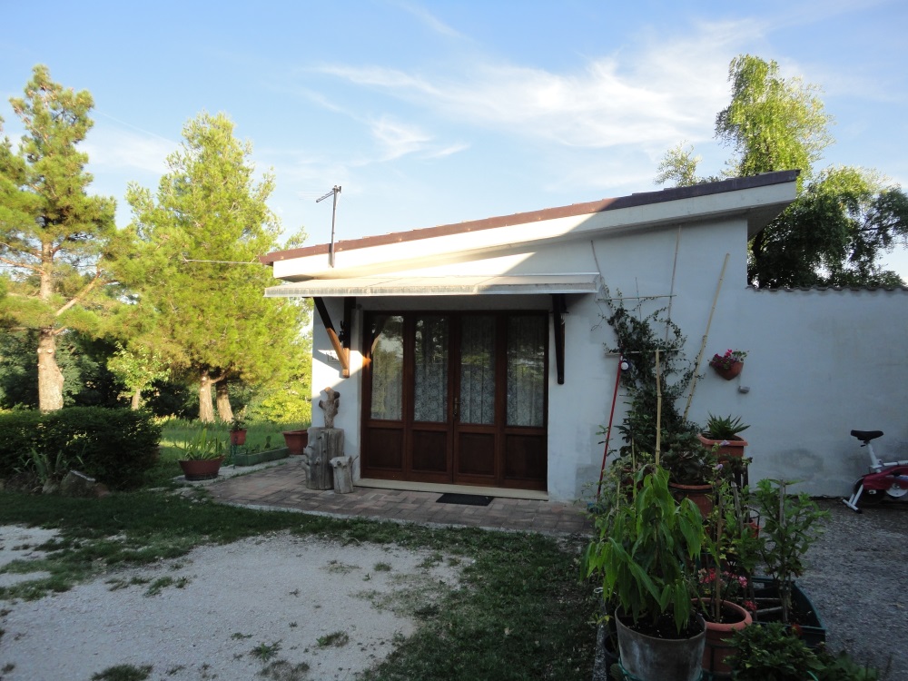 Casa ristrutturata (in campagna) in vendita a Poggio San Marcello