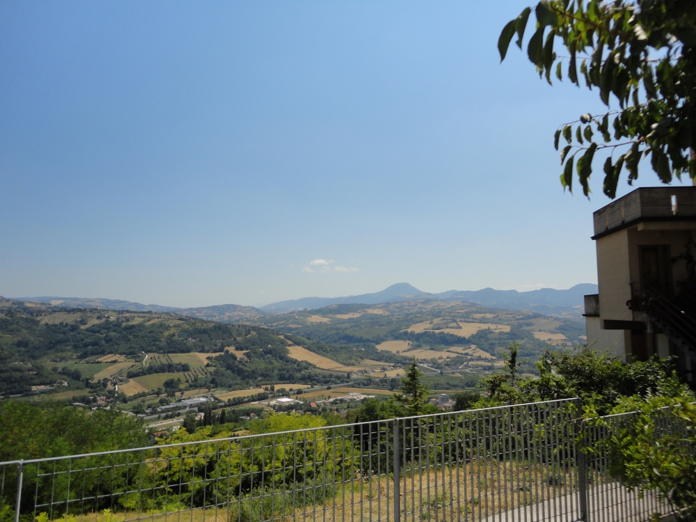 Appartamento / casa in citta\' della provincia in vendita a Rosora