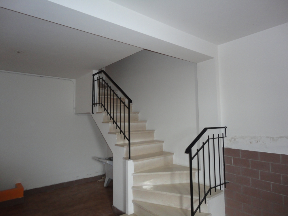 Appartamento / casa in citta\' della provincia in vendita a Rosora