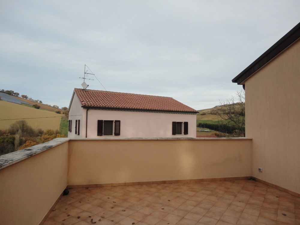 Villa in campagna in vendita a Castelplanio