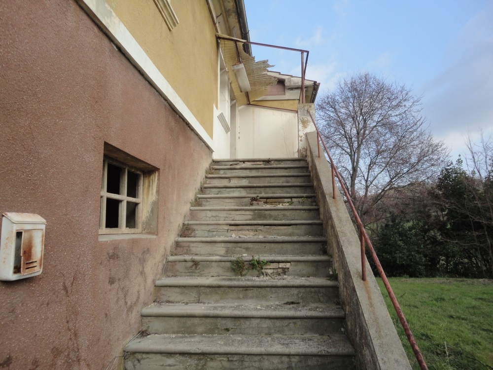Casa da ristrutturare (in campagna) in vendita a Montelupone, San Firmano