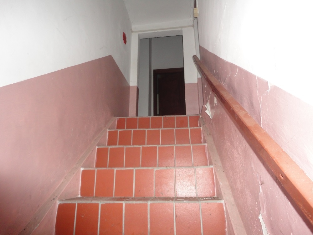 Porzione di casa affiancata (da ristrutturare) in campagna in vendita a Montemarciano