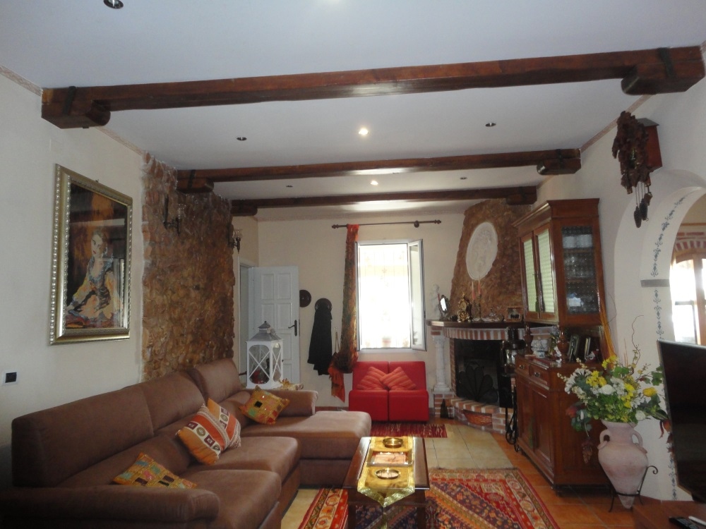 Villa in campagna in vendita a Jesi