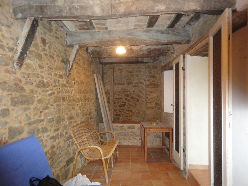 Casa nei borghi e castelli in vendita a Monte Roberto