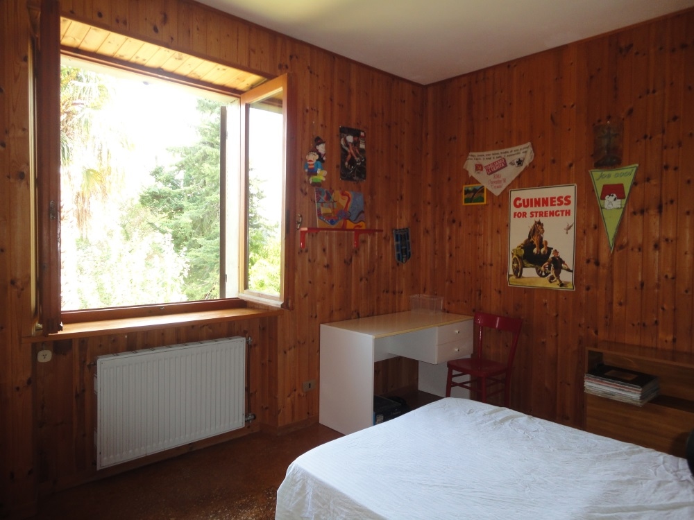 Villa in campagna in vendita a Serra San Quirico