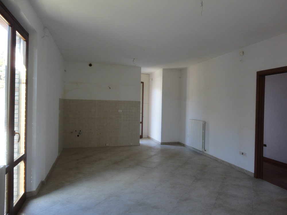 Appartamento / casa in citta\' della provincia in vendita a Monsano