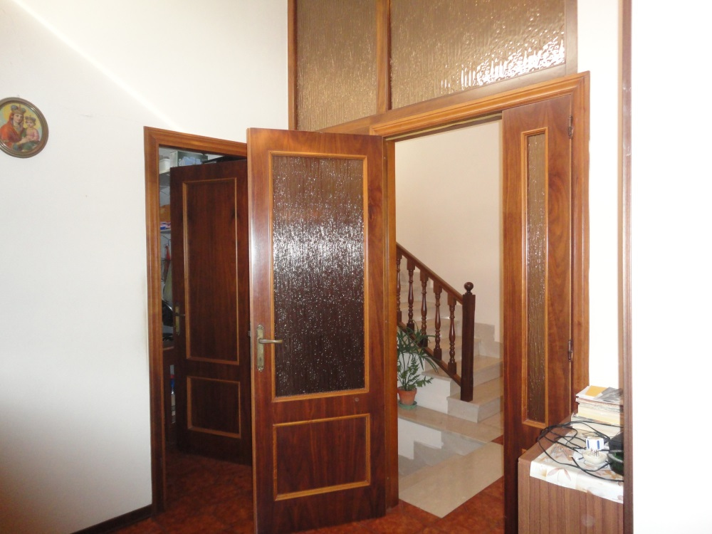 Casa nei borghi e castelli in vendita a Mergo