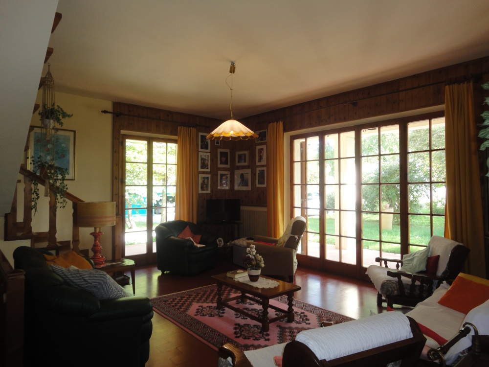 Villa in campagna in vendita a Ostra