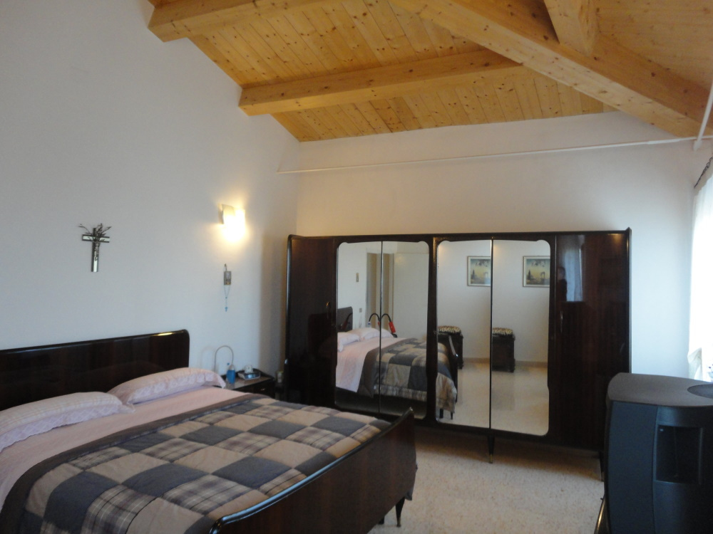 Casa nei borghi e castelli in vendita a Monte Roberto